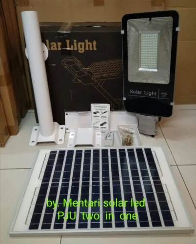 Lampu Jalan Two in One Tenaga Surya Murah Berkualitas